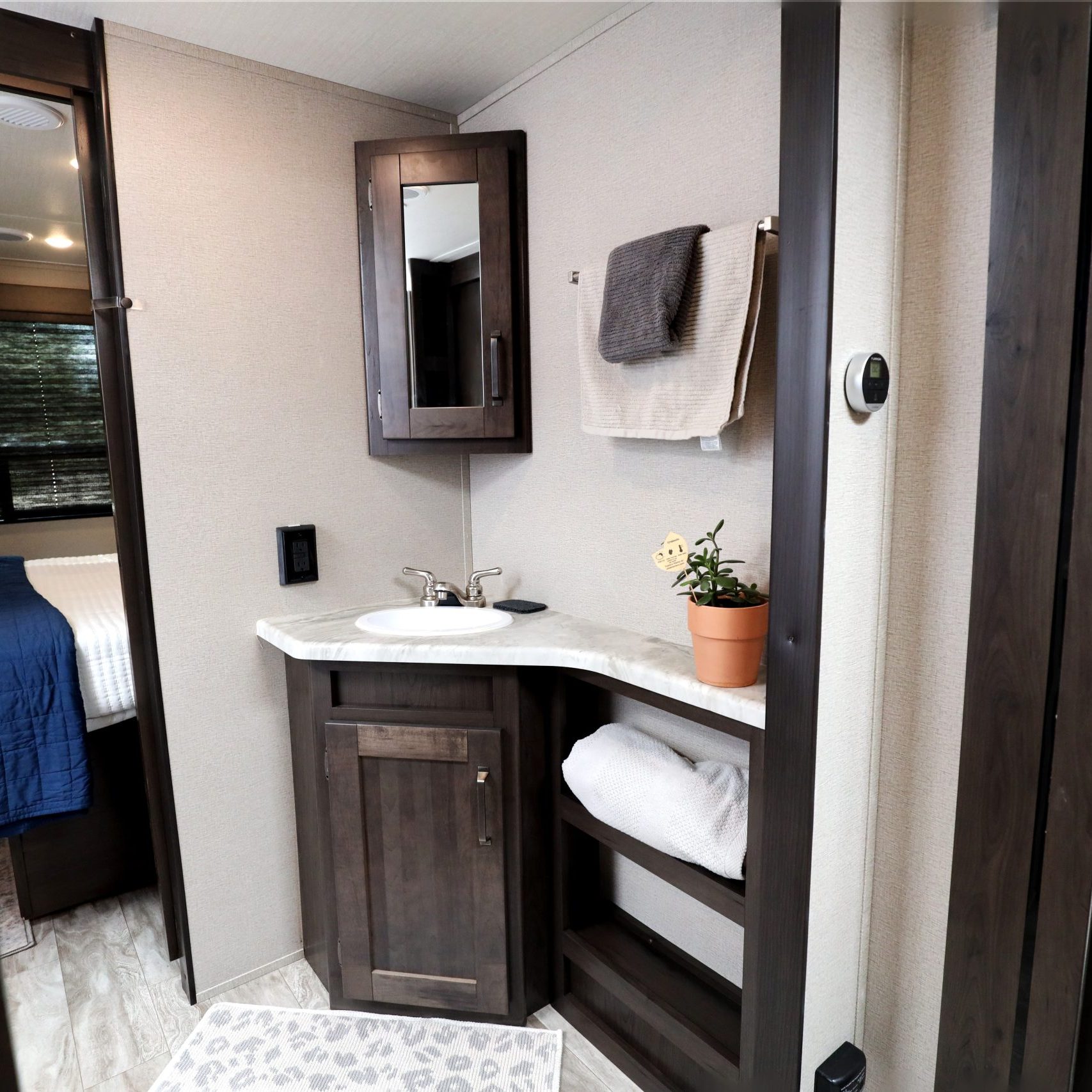 2022-Grand-Design-Transcend-XPLOR-251BH-Loyal. Presented by Stone-Mountain-RV-&-Camper-Rentals! We are excited to work with you! Reach us at http://StoneMountainRVs.com