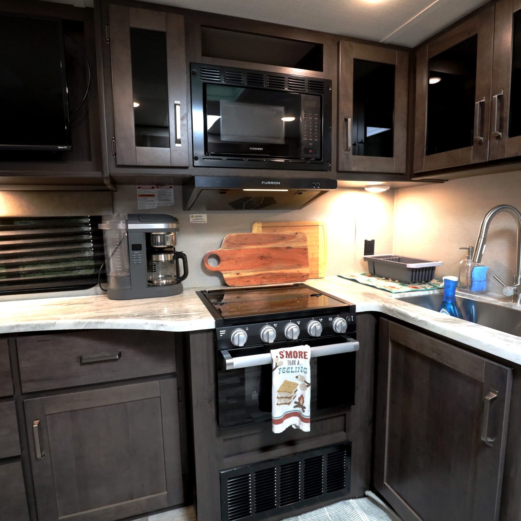 2022-Grand-Design-Transcend-XPLOR-251BH-Loyal. Presented by Stone-Mountain-RV-&-Camper-Rentals! We are excited to work with you! Reach us at http://StoneMountainRVs.com