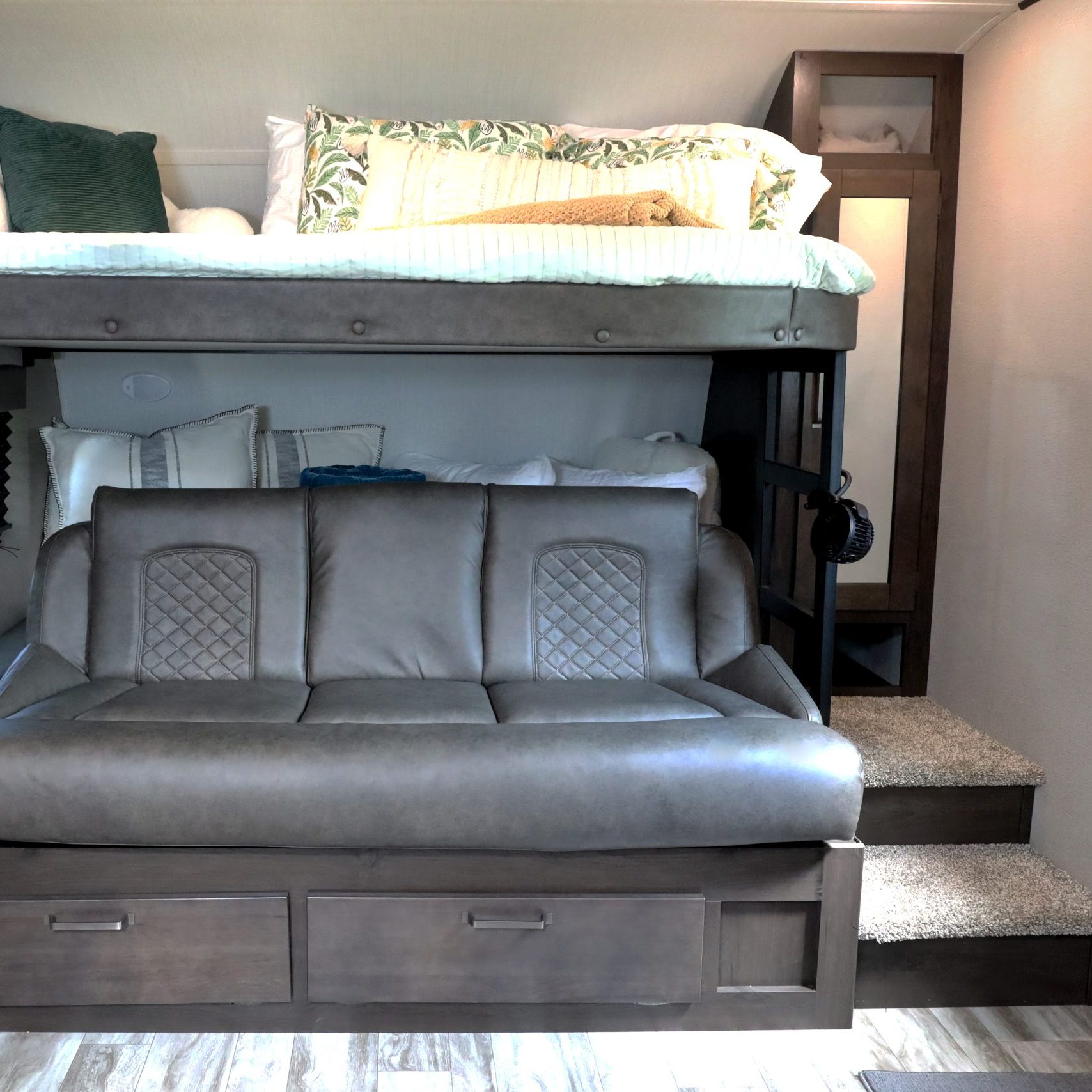 2022-Grand-Design-Transcend-XPLOR-251BH-Loyal. Presented by Stone-Mountain-RV-&-Camper-Rentals! We are excited to work with you! Reach us at http://StoneMountainRVs.com