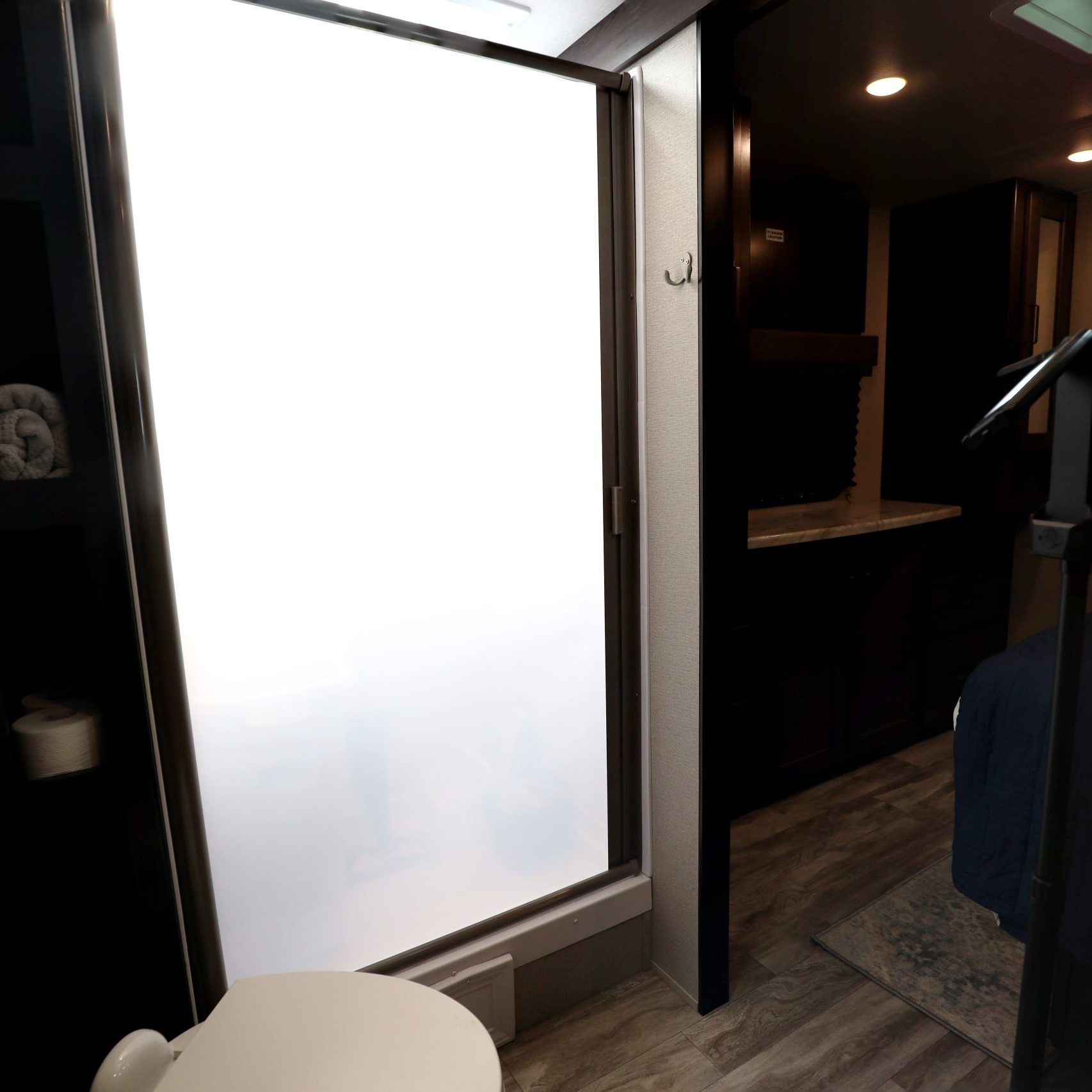 2022-Grand-Design-Transcend-XPLOR-251BH-Loyal. Presented by Stone-Mountain-RV-&-Camper-Rentals! We are excited to work with you! Reach us at http://StoneMountainRVs.com