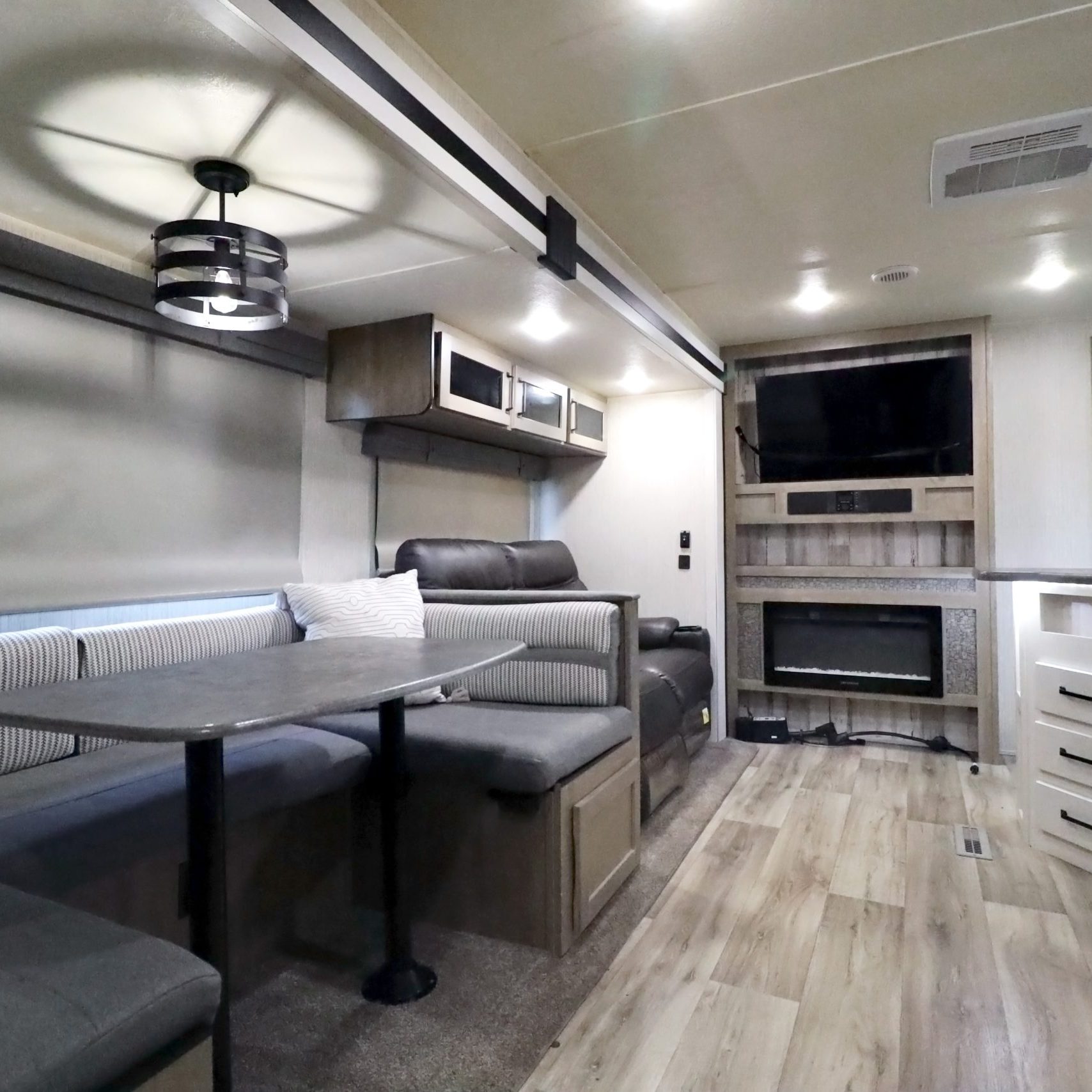 2022-Palomino-Puma-32RBFQ2B-Gratitude. Presented by Stone-Mountain-RV-&-Camper-Rentals! We are excited to work with you! Reach us at http://StoneMountainRVs.com