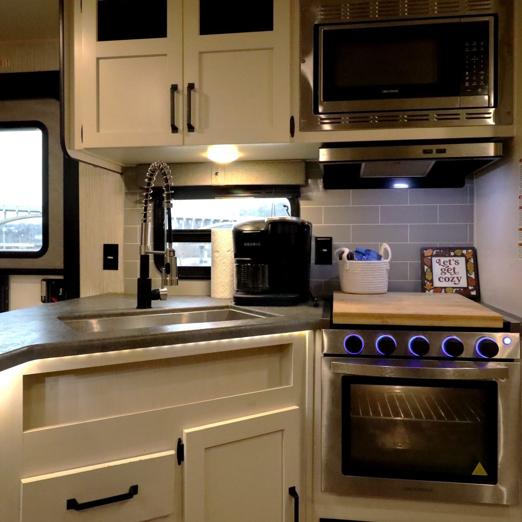 2022-Palomino-Puma-32RBFQ2B-Gratitude. Presented by Stone-Mountain-RV-&-Camper-Rentals! We are excited to work with you! Reach us at http://StoneMountainRVs.com